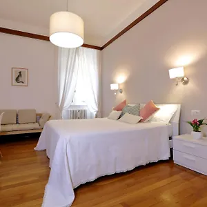 tata-bb.it-romehotels.com/